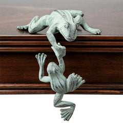 Frogs Helping Hand Shelf Sitter