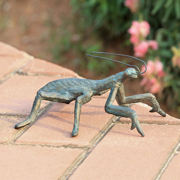 Praying Mantis Garden Sculpture